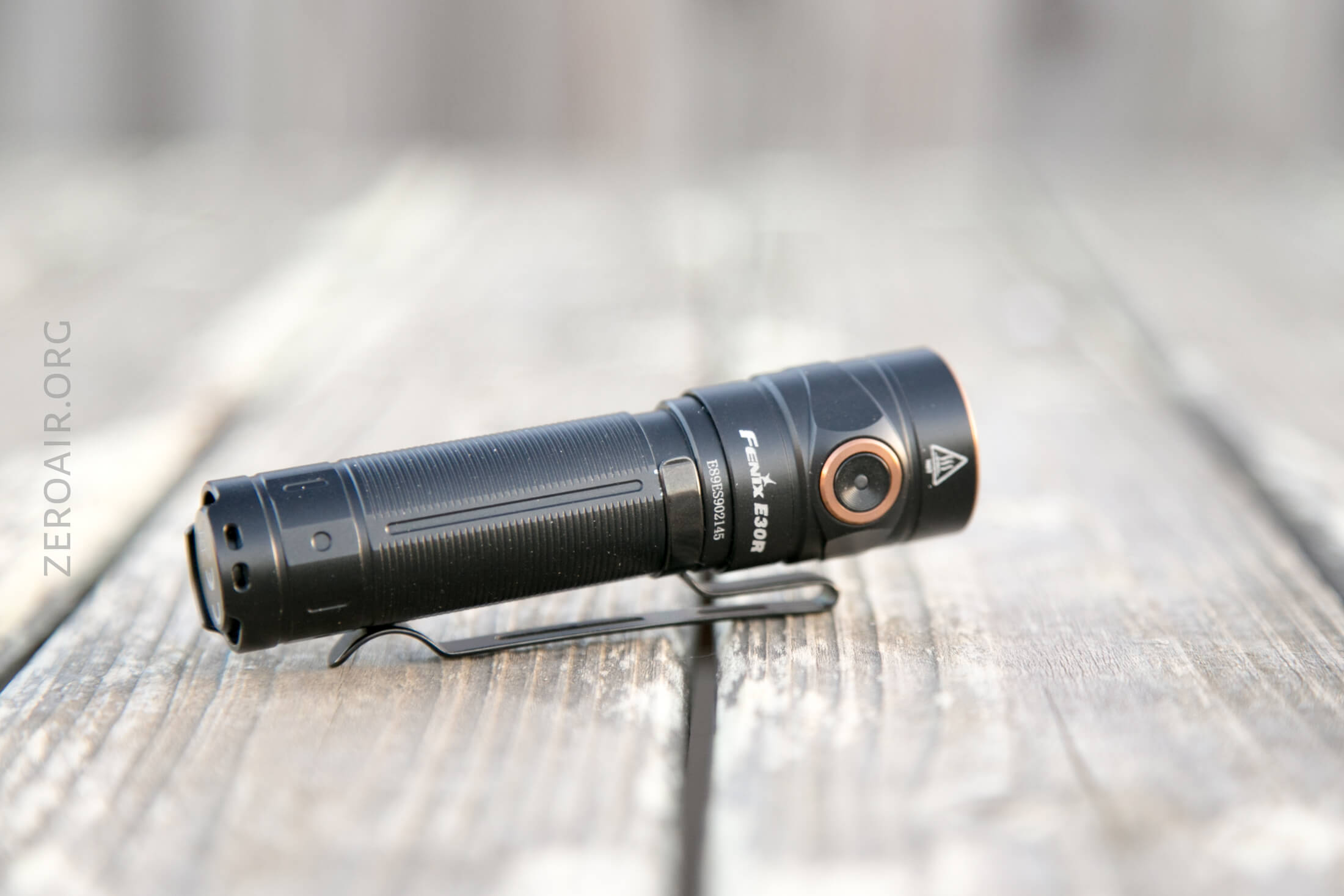 Fenix E30R Review: Compact 1600 Lumen EDC Flashlight