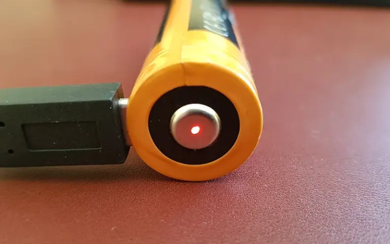 How to Charge a Fenix TK16: A Complete Guide